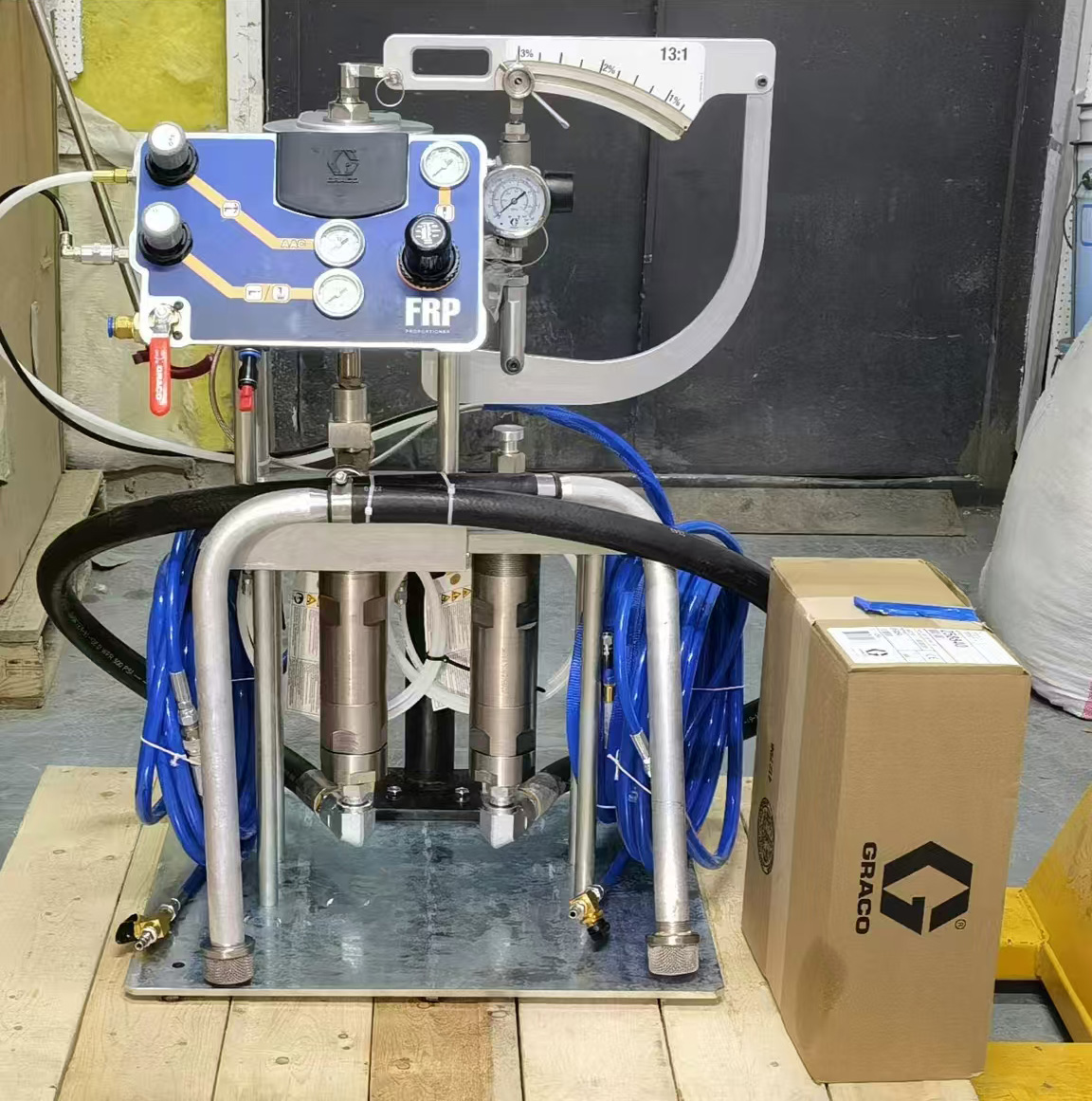 Dual-Color Gel Coat Proportioner System